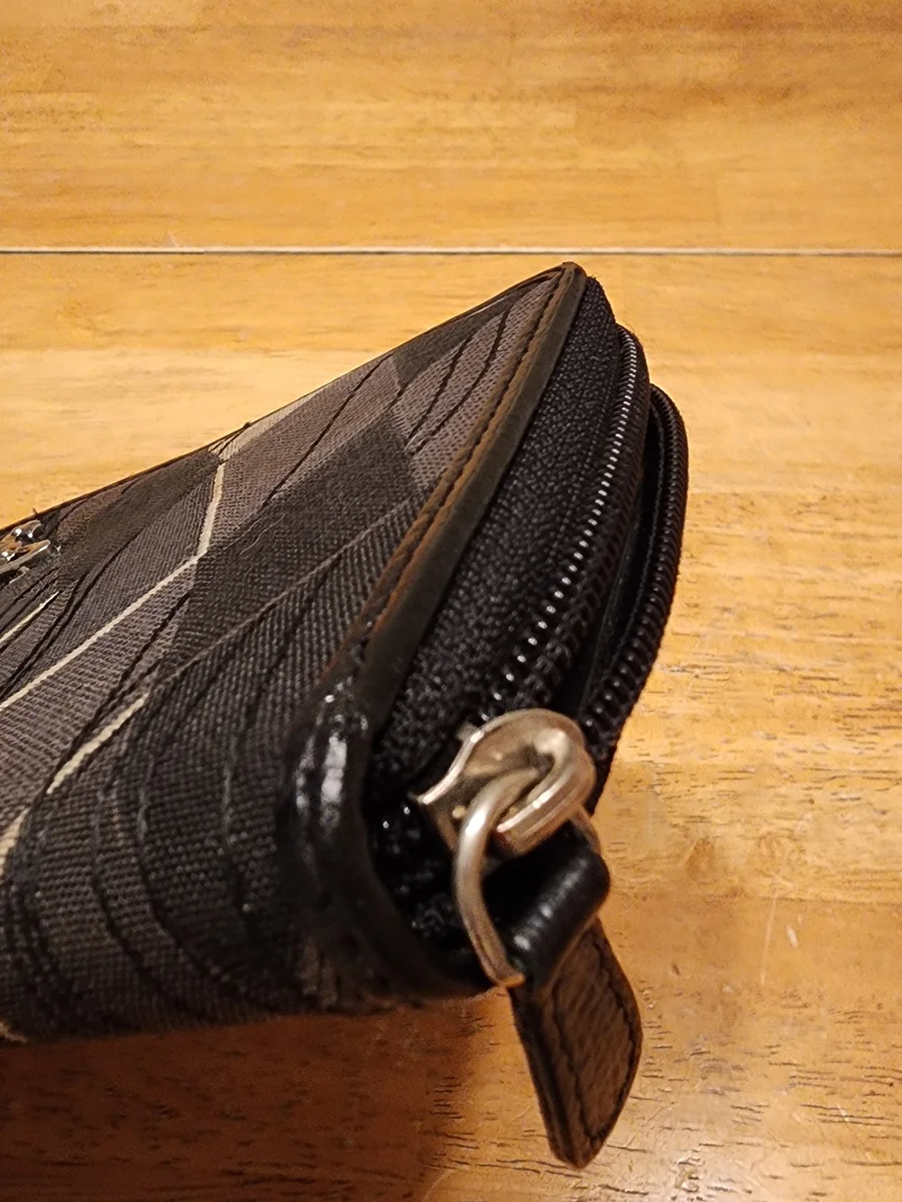 Vivienne Westwood Black and Beige Geometric Zip Wallet with Silver Orb
